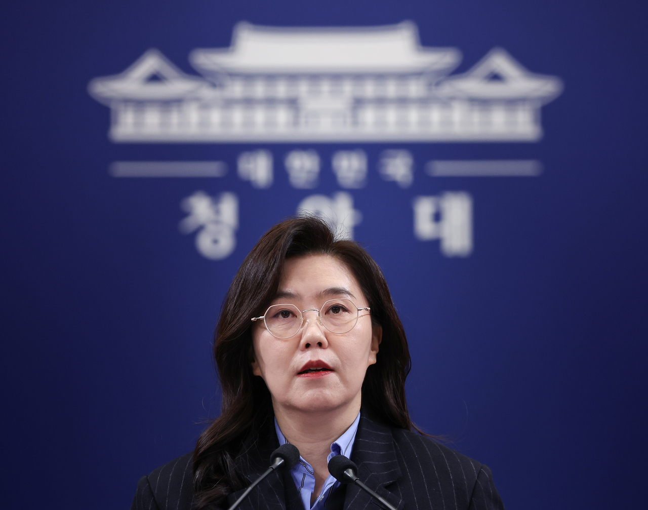 ‘정부여당 다주택자 어떻게 할 거냐’ 野 압박에 靑 “특별히 입장 공유 안 해”