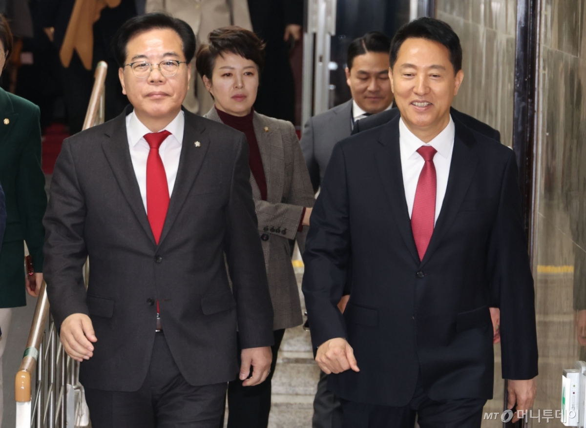 '부동산 정책' 비판에 총력 쏟는 국민의힘, 정국 돌파구?