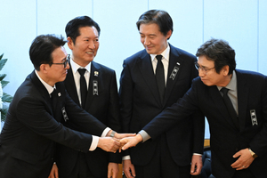 유시민 “김민석, 울지 말고 책 봐라…조국, 지류 타면 나처럼 돼”