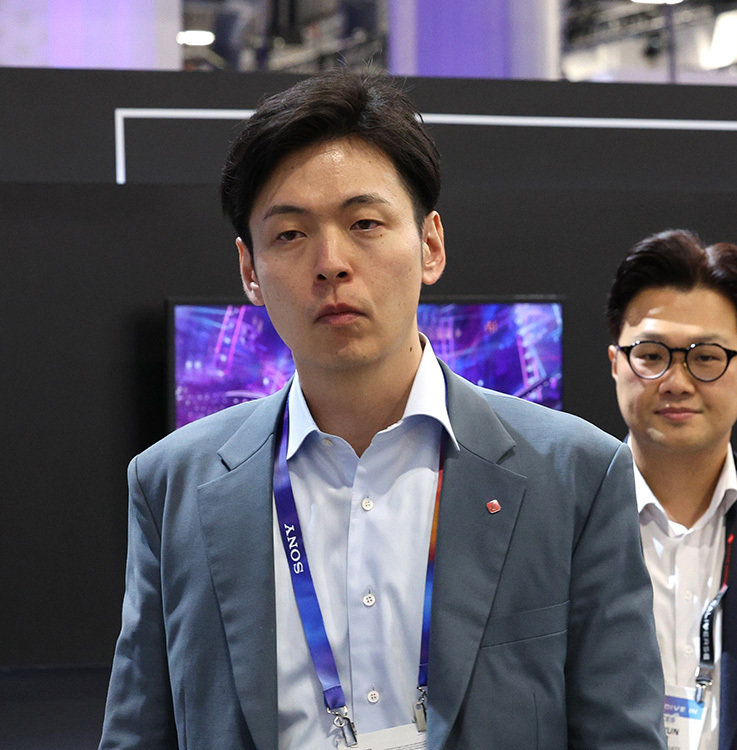 0%대 지분율, 국적 논란 속 무대 오른 ‘롯데 황태자’