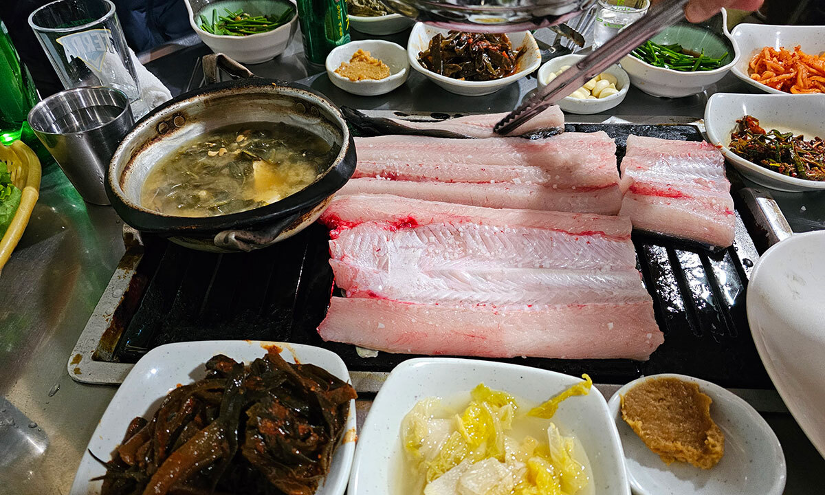 불맛 품은 기름 좔좔 겨울장어… ‘겉바속촉’ 입이 황홀 [김동기 셰프의 한그릇]