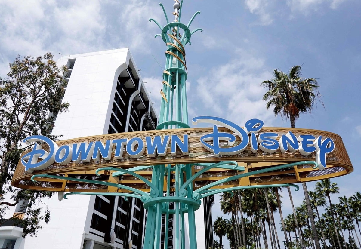 디즈니, 호실적 속 '포스트-아이거 체제' 준비