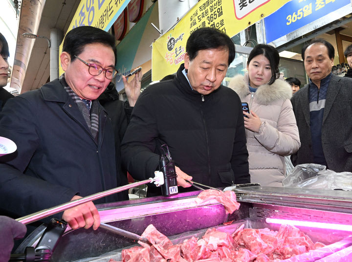구윤철, 수면 위 떠오른 '벚꽃 추경'에 