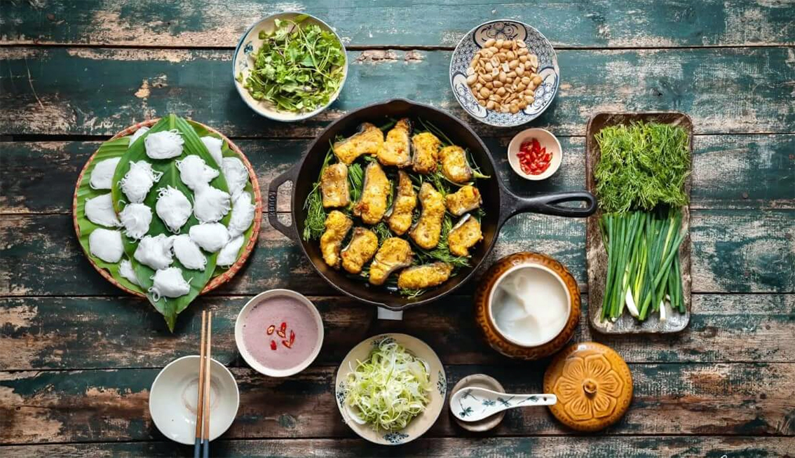 황금빛 생선 한 점에 하노이 150년이 녹아있다